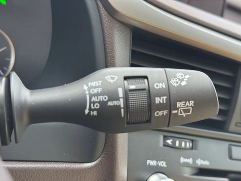 Used 2019 Lexus RX 350L w/ Premium Package image 20