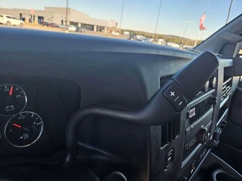 New 2025 Chevrolet Express 3500 Work Van w/ Power Convenience Package image 24