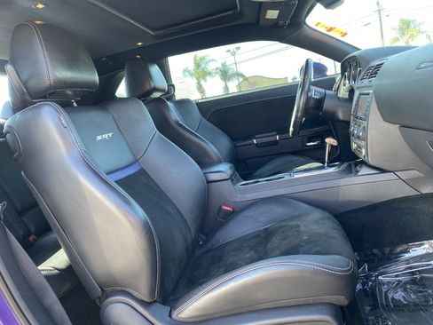 Used 2013 Dodge Challenger SRT8 w/ Harman Kardon Audio Group image 16