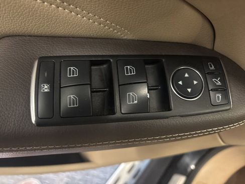 Used 2013 Mercedes-Benz ML 350 4MATIC image 17