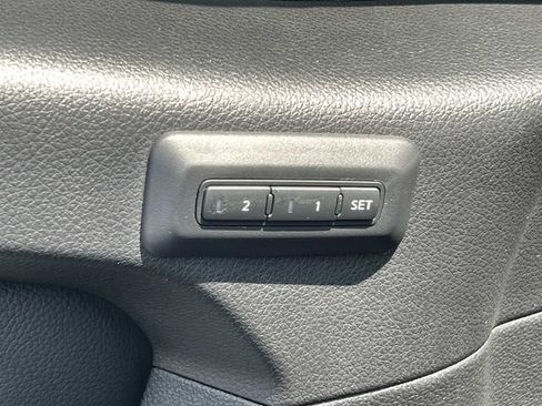 Used 2023 Nissan Titan PRO-4X w/ Pro-4x Convenience Package AWD/4WD image 24