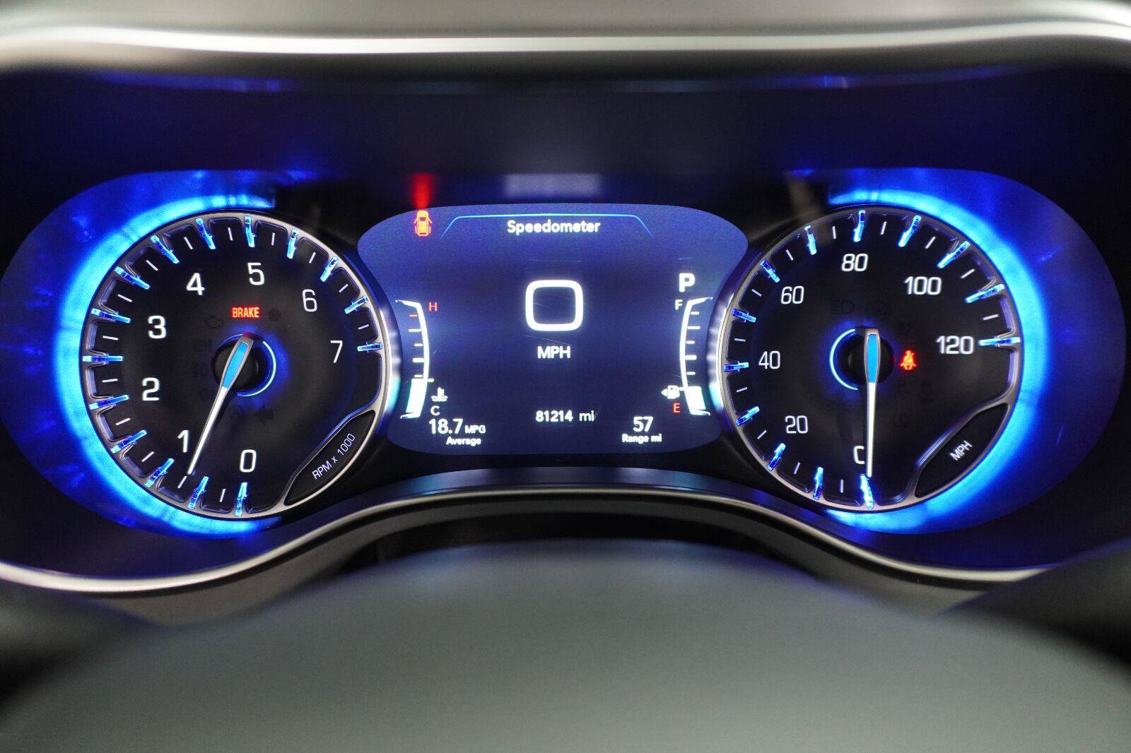 Used 2025 Chrysler Pacifica Limited FWD image 17