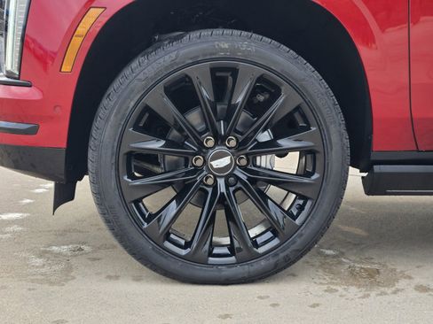 New 2026 Cadillac Escalade ESV Platinum Sport w/ LPO, ONYX Package AWD/4WD image 7