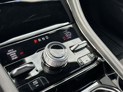 Used 2023 Jeep Grand Cherokee Trailhawk image 28