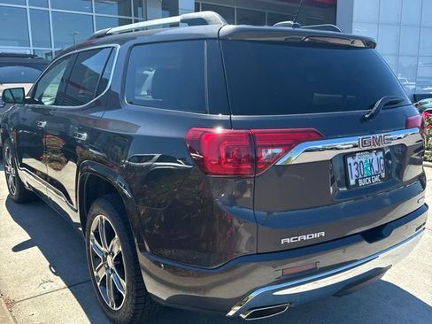 Used 2017 GMC Acadia Denali w/ Technology Package AWD/4WD image 7