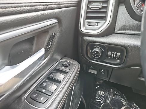 Used 2019 RAM 1500 Laramie image 22