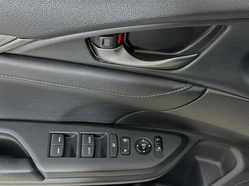 Used 2019 Honda Civic Sport Touring image 21