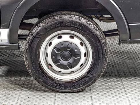 Used 2022 Ford Transit 250 Low Roof RWD image 30