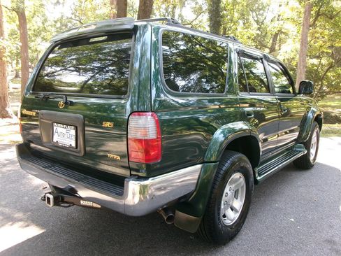 Used 2000 Toyota 4Runner SR5 image 5