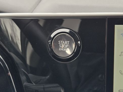 Used 2025 Lexus NX 250 FWD w/ Premium Package image 30