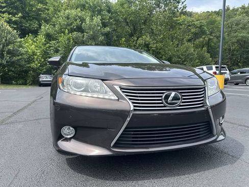 Used 2013 Lexus ES 350 w/ Luxury Pkg FWD image 12