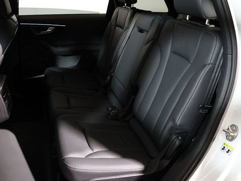 Used 2025 Audi Q7 3.0T Premium Plus w/ Premium Plus Package AWD/4WD image 13