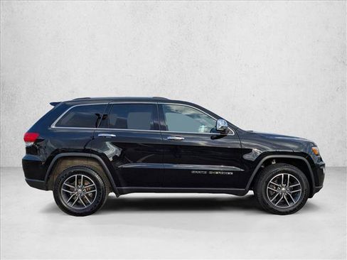 Used 2018 Jeep Grand Cherokee Limited w/ Trailer Tow Group IV AWD/4WD image 4
