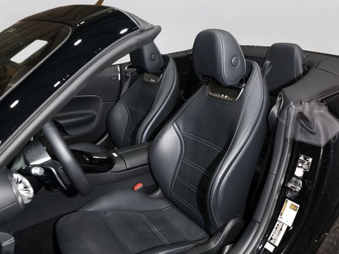 Used 2023 Mercedes-Benz SL 63 AMG 4MATIC image 31