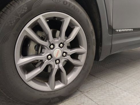 Used 2023 GMC Terrain SLT FWD image 31