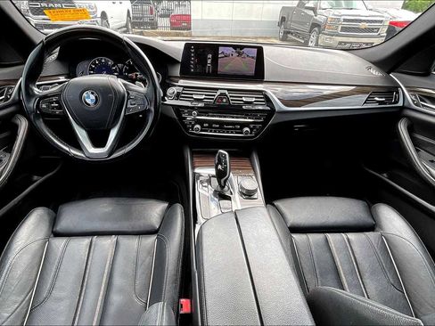 Used 2019 BMW 530i w/ Convenience Package image 15