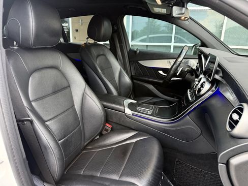 Used 2020 Mercedes-Benz GLC 300 4MATIC Coupe image 37
