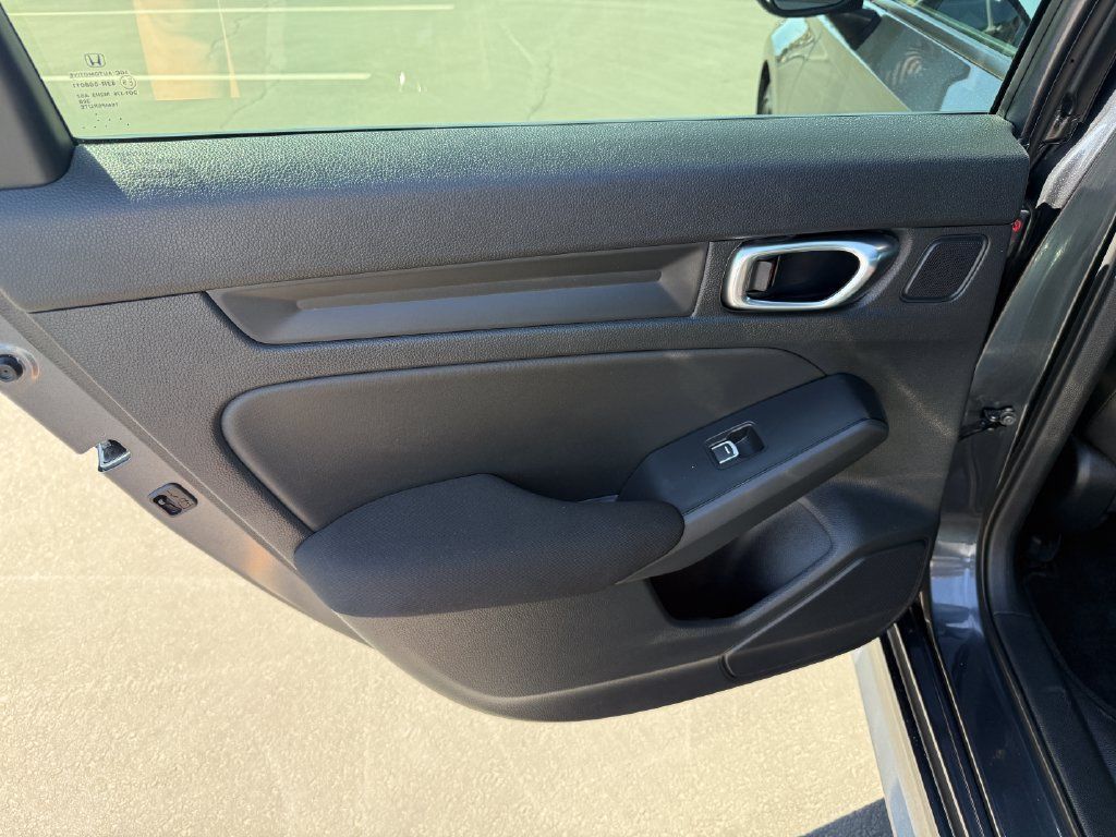 Certified 2025 Honda Civic Sport image 13