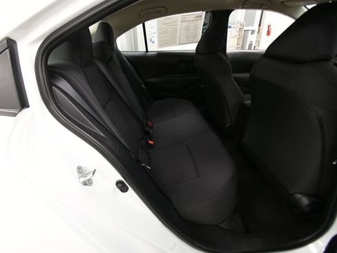 Used 2022 Toyota Corolla LE FWD image 33