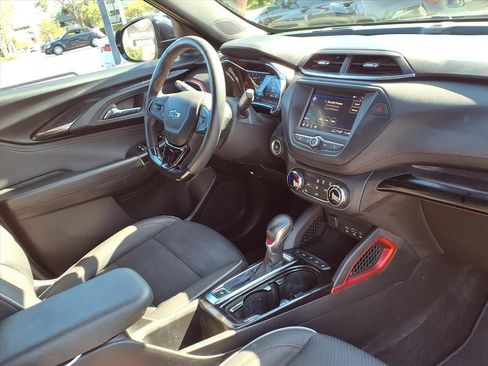 Used 2023 Chevrolet TrailBlazer RS image 24