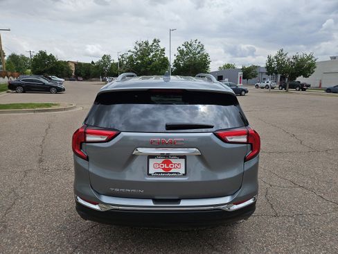 Used 2023 GMC Terrain SLT AWD/4WD image 7