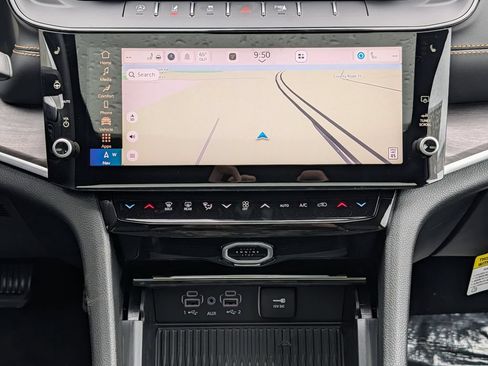 New 2026 Jeep Grand Cherokee Limited AWD/4WD image 9