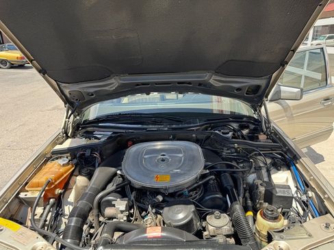 Used 1988 Mercedes-Benz 560 SEL image 18