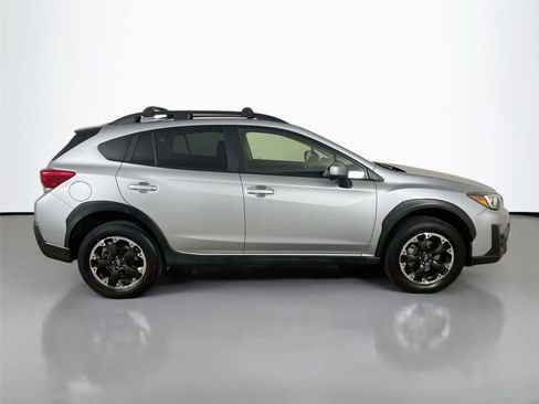 Used 2023 Subaru Crosstrek 2.0i Premium image 8