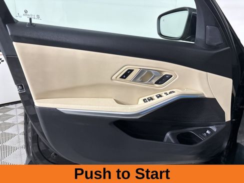 Used 2025 BMW 330i Sedan image 8