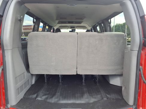 Used 2021 GMC Savana 3500 LS w/ Chrome Appearance Package RWD image 27
