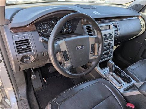 Used 2011 Ford Flex SEL w/ Rapid Spec Order Code FWD image 10