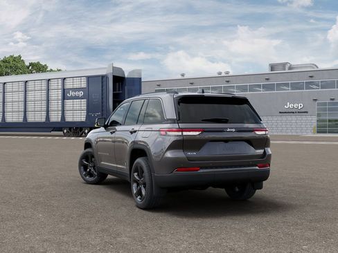 New 2026 Jeep Grand Cherokee Limited AWD/4WD image 3