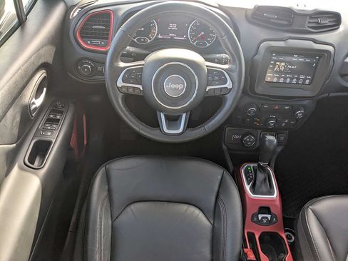 Used 2020 Jeep Renegade Trailhawk w/ Premium Leather Group AWD/4WD image 16