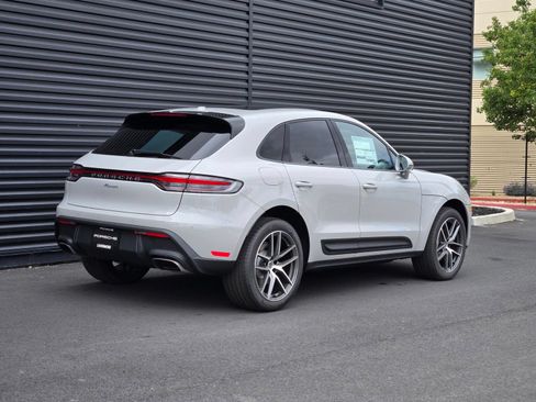 New 2026 Porsche Macan AWD/4WD image 7