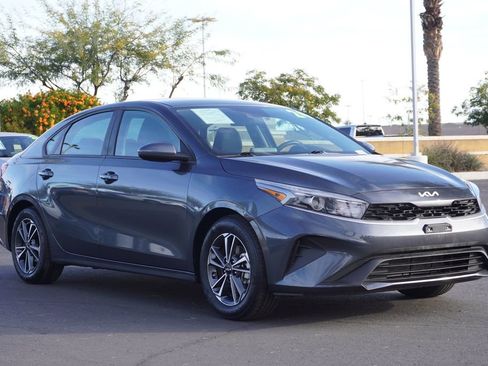 Used 2024 Kia Forte LXS image 4