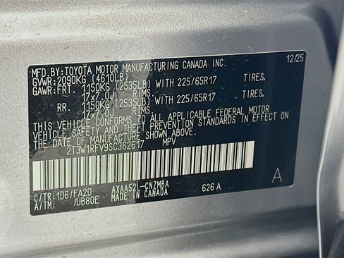 Used 2025 Toyota RAV4 XLE w/ Convenience Package FWD image 12