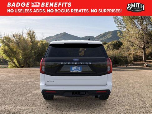 New 2026 Ford Expedition Active image 6