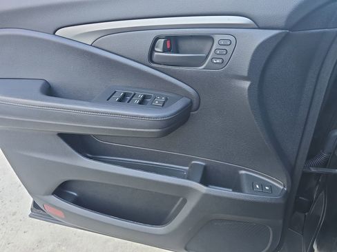 Used 2023 Honda Passport EX-L image 34