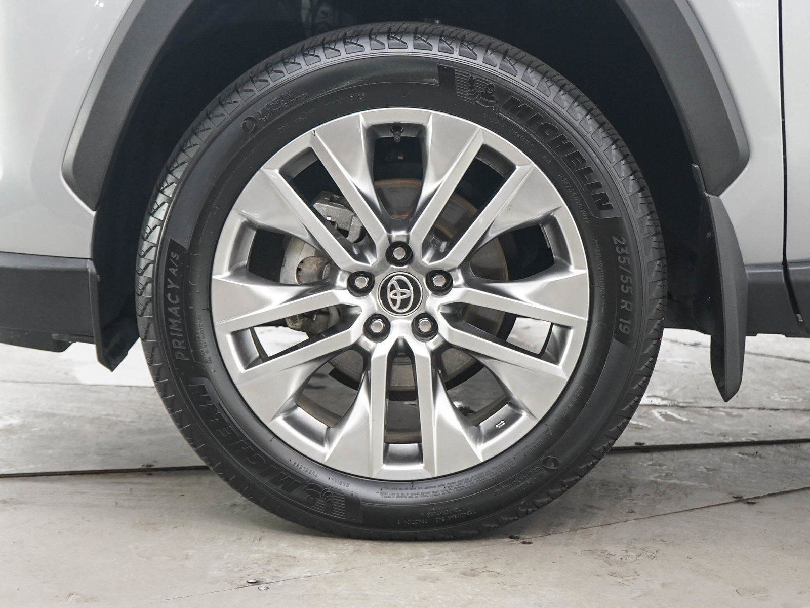 Used 2025 Toyota RAV4 XLE Premium w/ Weather Package AWD/4WD image 30