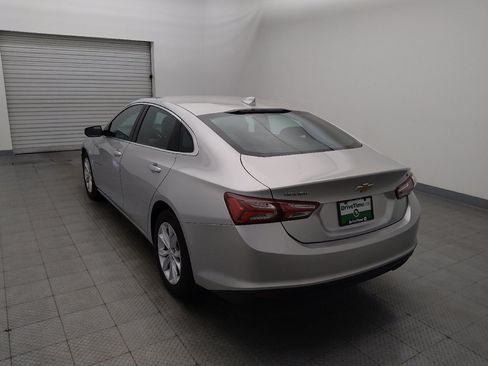 Used 2022 Chevrolet Malibu LT FWD image 5