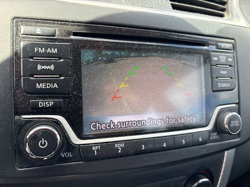 Used 2015 Nissan Sentra SR FWD image 22