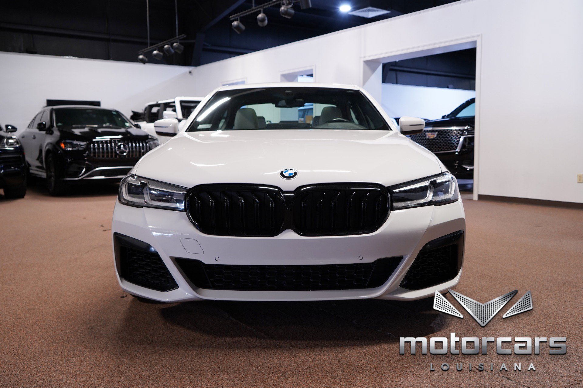 Used 2022 BMW 540i w/ M Sport Package RWD image 2
