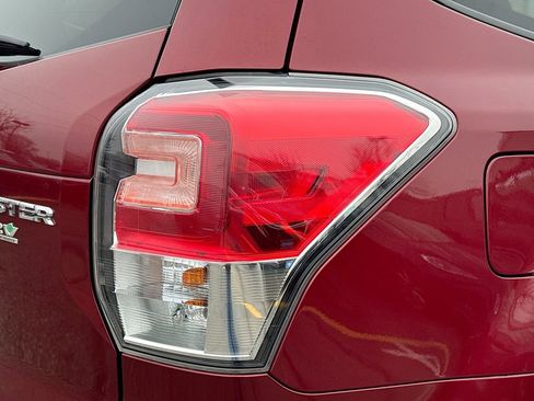 Used 2017 Subaru Forester 2.5i Premium image 35