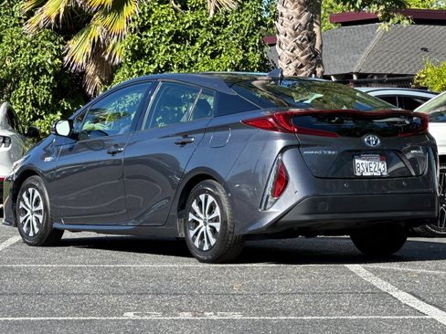 Used 2020 Toyota Prius Prime Limited FWD image 6