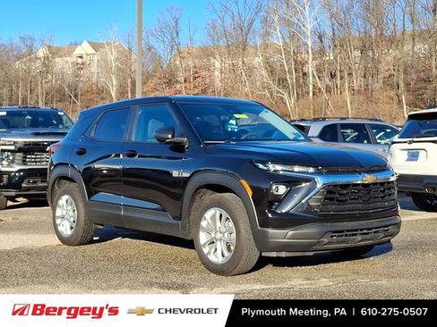 Certified 2025 Chevrolet TrailBlazer LS w/ LS Convenience Package image 2