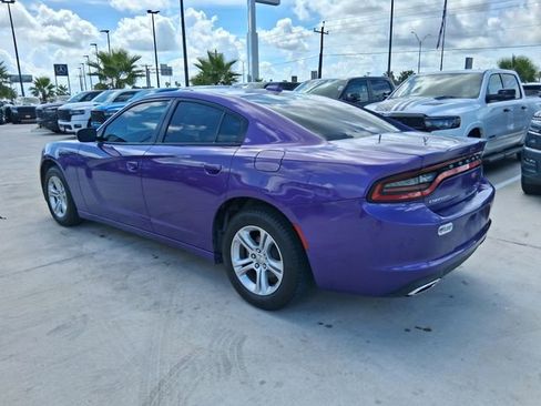 Used 2023 Dodge Charger SXT RWD image 5