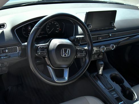 Used 2024 Honda Civic EX-L image 14