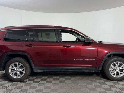 Used 2022 Jeep Grand Cherokee L Limited w/ Trailer Tow Group (B) AWD/4WD image 10