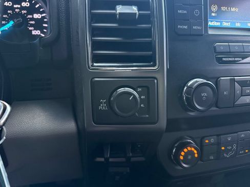 Used 2019 Ford F250 XLT w/ FX4 Off-Road Package AWD/4WD image 32