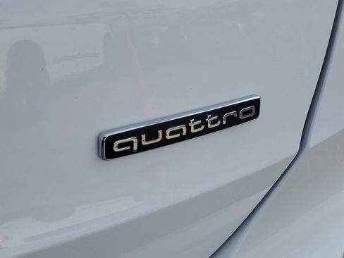 New 2025 Audi Q3 2.0T Premium image 8